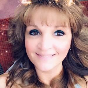 Meet your Posher, Carrie